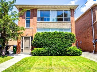 138 Woburn Ave #2, Toronto, ON M5M1K7