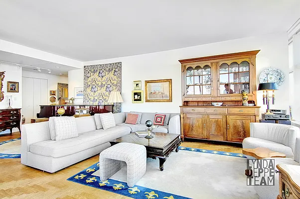 Sold by City Connections Realty | media 17