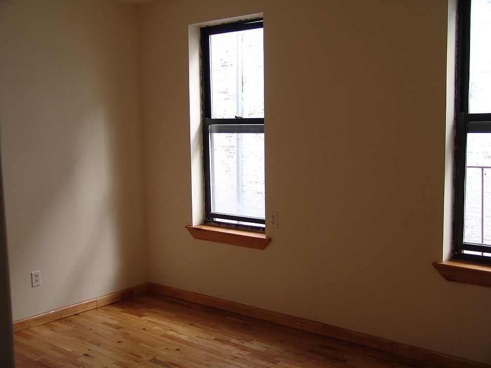 2nd image of 1630 Saint Nicholas Ave APT 44