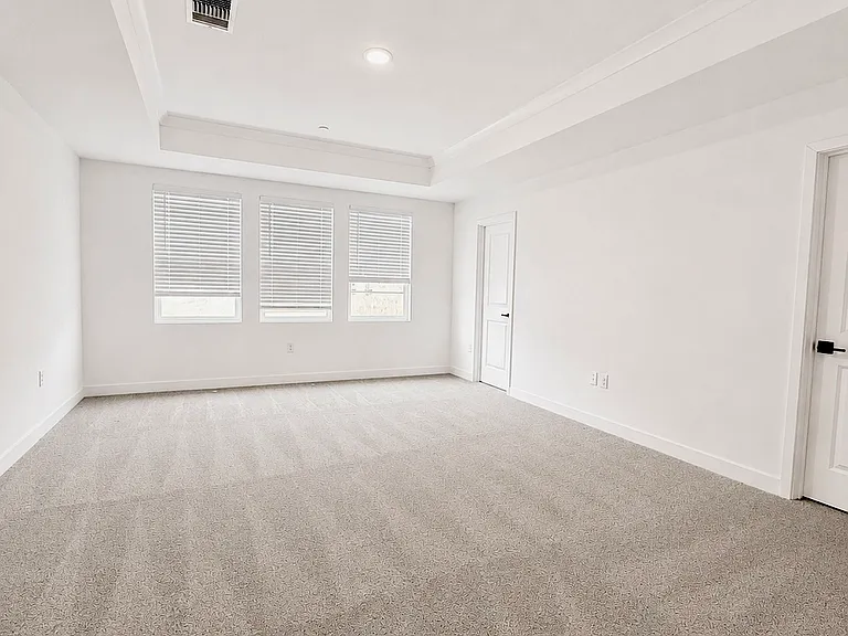 408 Monastery Dr — Photo 11