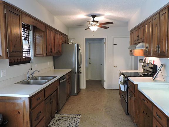 5th image of 632 San Robar Dr