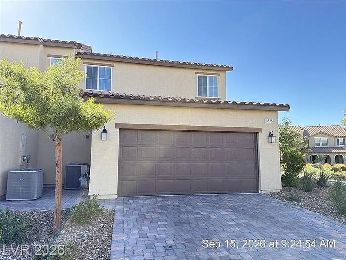 3 bed, 2.5 bath, 1920 sqft, $2,250 — Photo 4