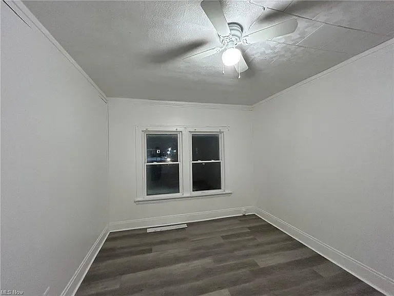 2232 W 103rd St — Photo 5