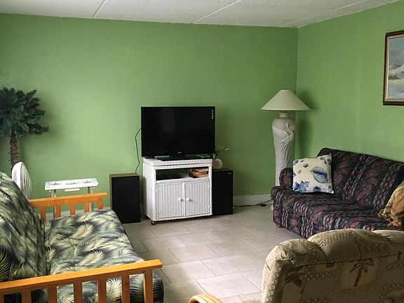 4th image of 280 Hayes Ave #6