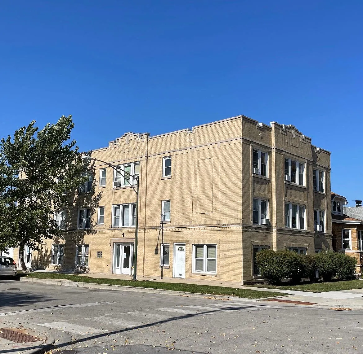 6000 W Seminole St — Photo 1