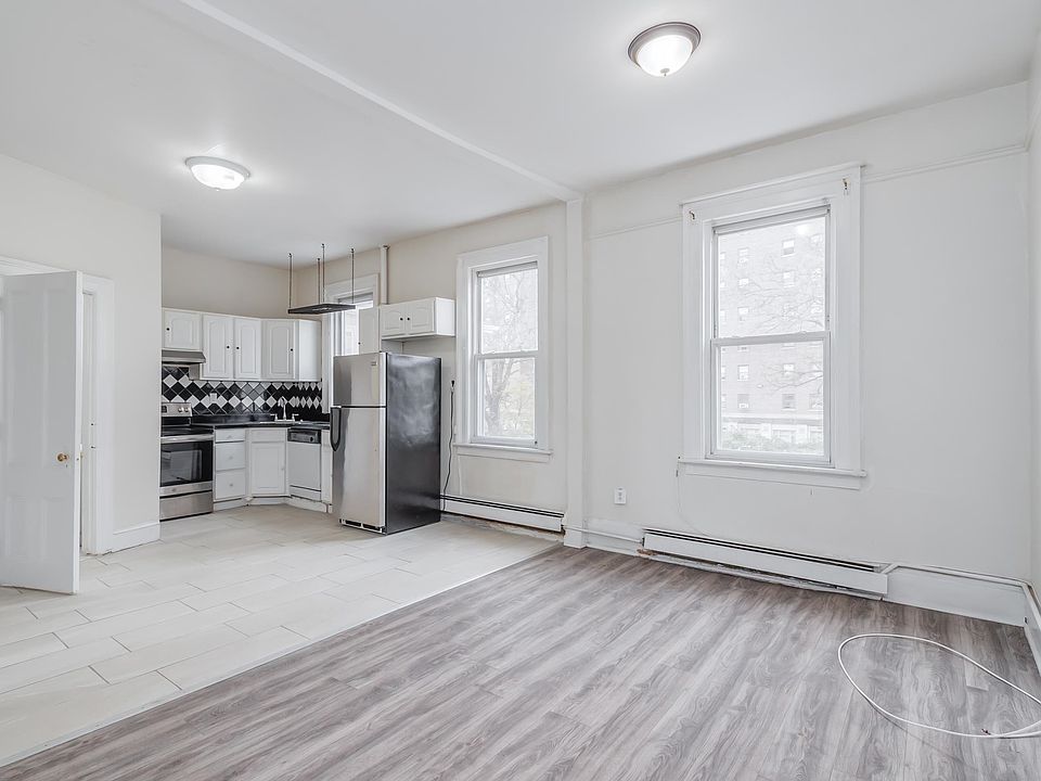 1st image of 37 Pamrapo Ave #2