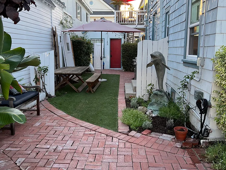 227 Apolena Ave — Photo 19