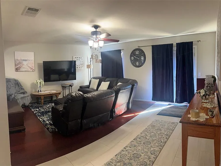 209 Avalanche Ave — Photo 4