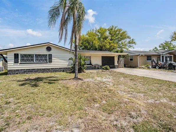 3340 Columbus Dr, Holiday, FL 34691