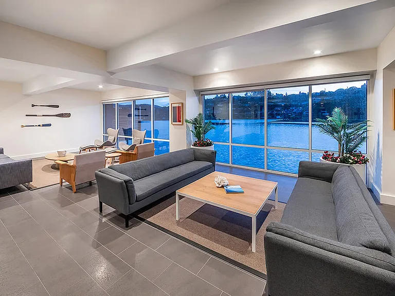 The Cove at Tiburon — Photo 39