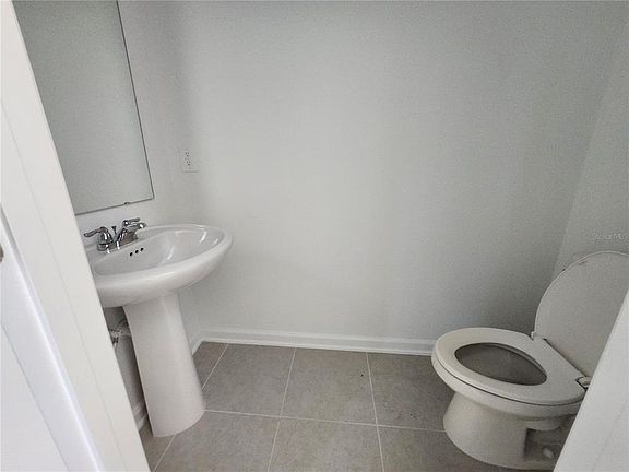 5th image of 2704 Lookout Rdg