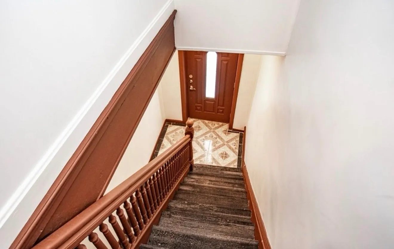 2 bed, $2,400 — Photo 2