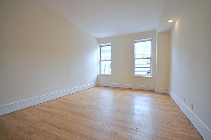 1st image of 247 E 81st St APT 3D