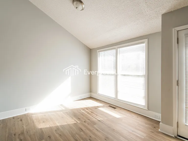 225 Deer Run Rd — Photo 2