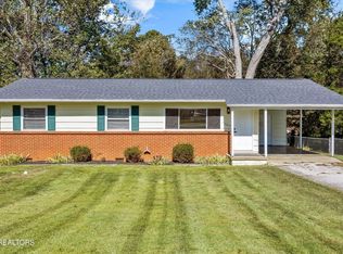 4313 Walking Dr, Knoxville, TN 37912