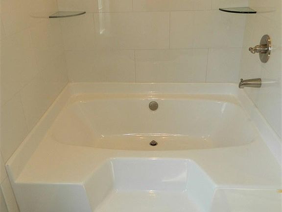 4th image of 3663 Deidra Miller Cir