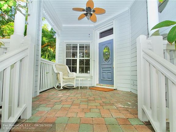 5th image of 306 NE 11th Ave #306