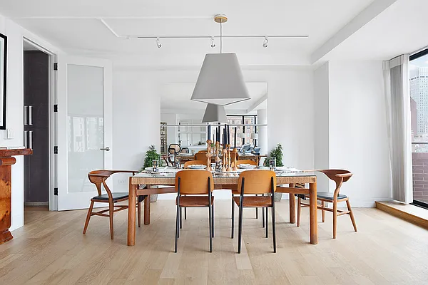 Sold by Compass | media 2