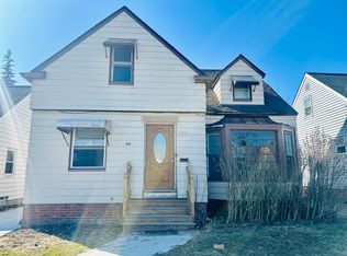 5138 Arch St, Maple Heights, OH 44137