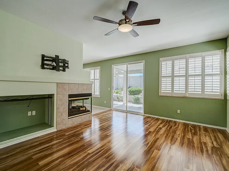 4971 Rio Bravo Dr — Photo 13
