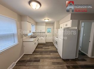 5826 N 117th St, Milwaukee, WI 53225