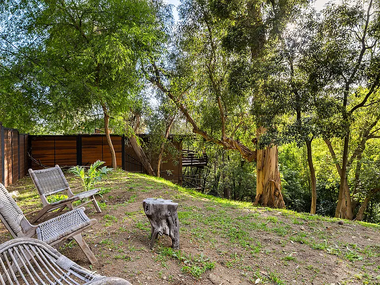 8052 Woodrow Wilson Dr — Photo 51