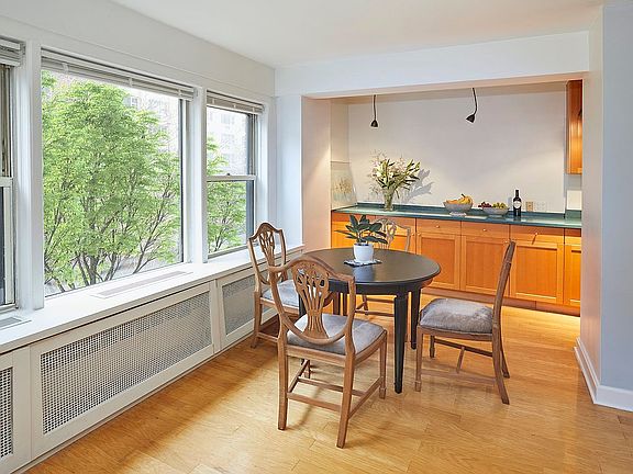 3rd image of 515 E 85th St APT 3D