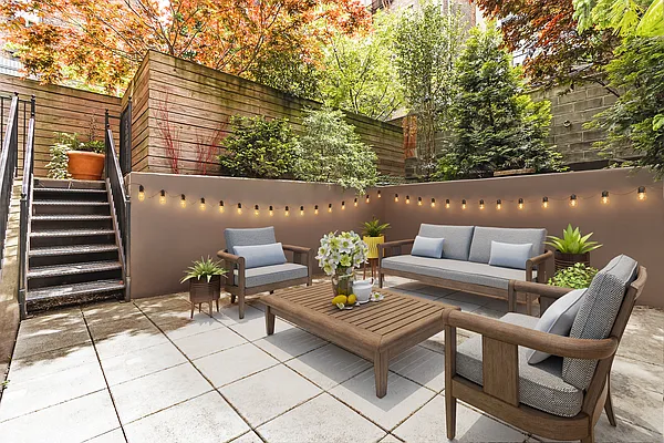 Rented by Compass | media 11