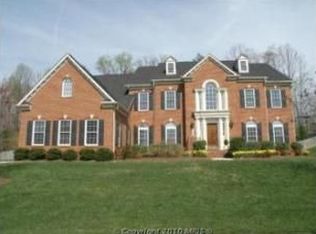10682 Water Falls Ln, Vienna, VA 22182