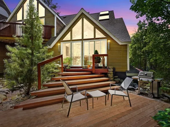 51 Deer Path, Hudson, MA 01749