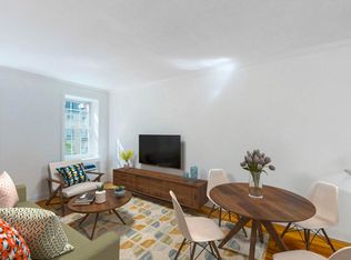 315 E 51st St APT 4A, New York, NY 10022