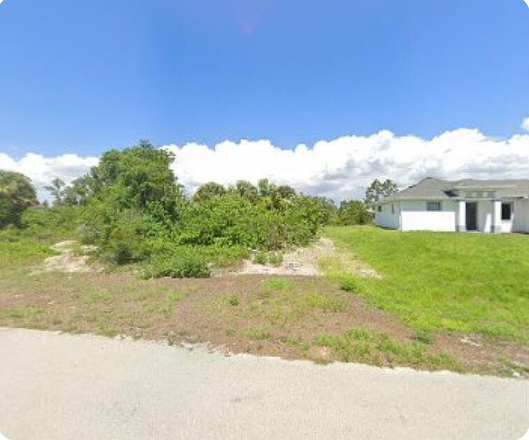 1st image of 929 Oxford Avenue S