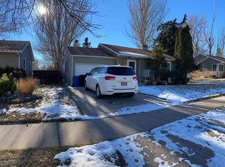 4339 Meadowwood Dr, Rapid City, SD 57702