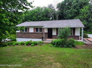 22 Wyndgate Blvd, Drums, PA 18222