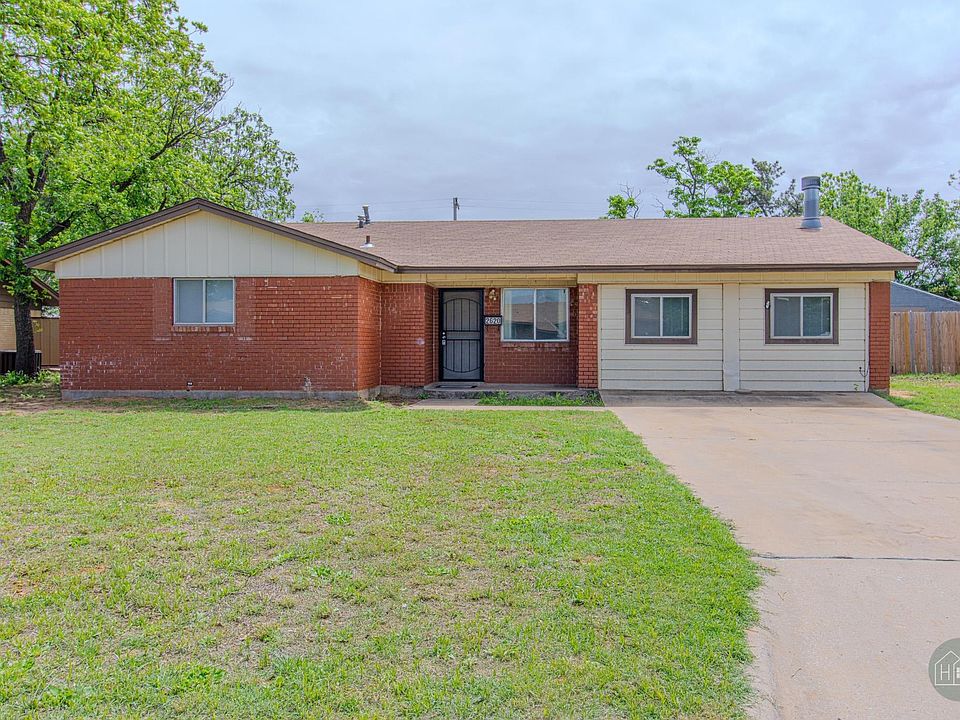 1st image of 2620 Crescent Dr
