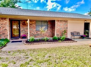 3116 E Renfro St, Burleson, TX 76028