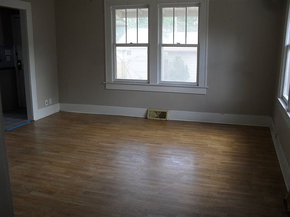 4th image of 502 N 3rd St