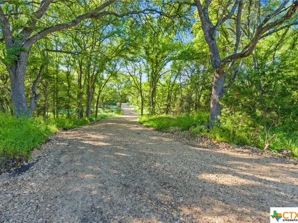 200 Valley View Rd, Wimberley, TX 78676