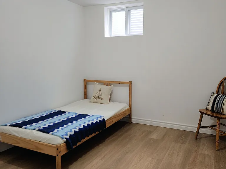27 Macklingate Ct — Photo 2