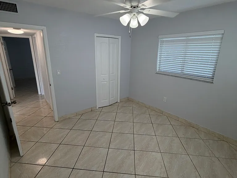 1330 SE 9th Ave #1 — Photo 6
