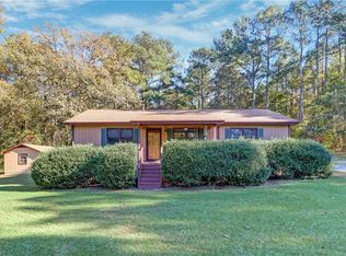 2707 Meadow View Ln, Sanford, NC 27332