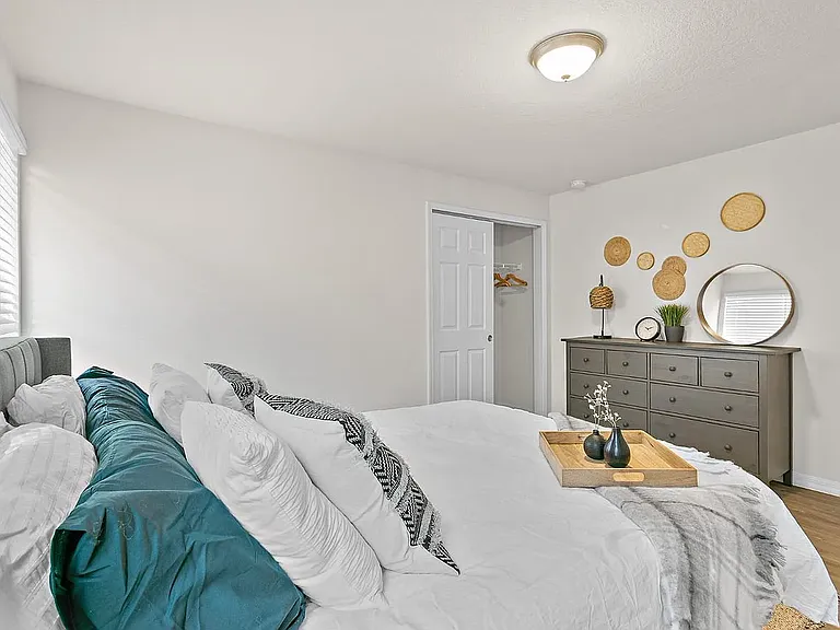 7644 Mailes Ct #201 — Photo 9