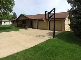 1308 Avenue O, Hawarden, IA 51023