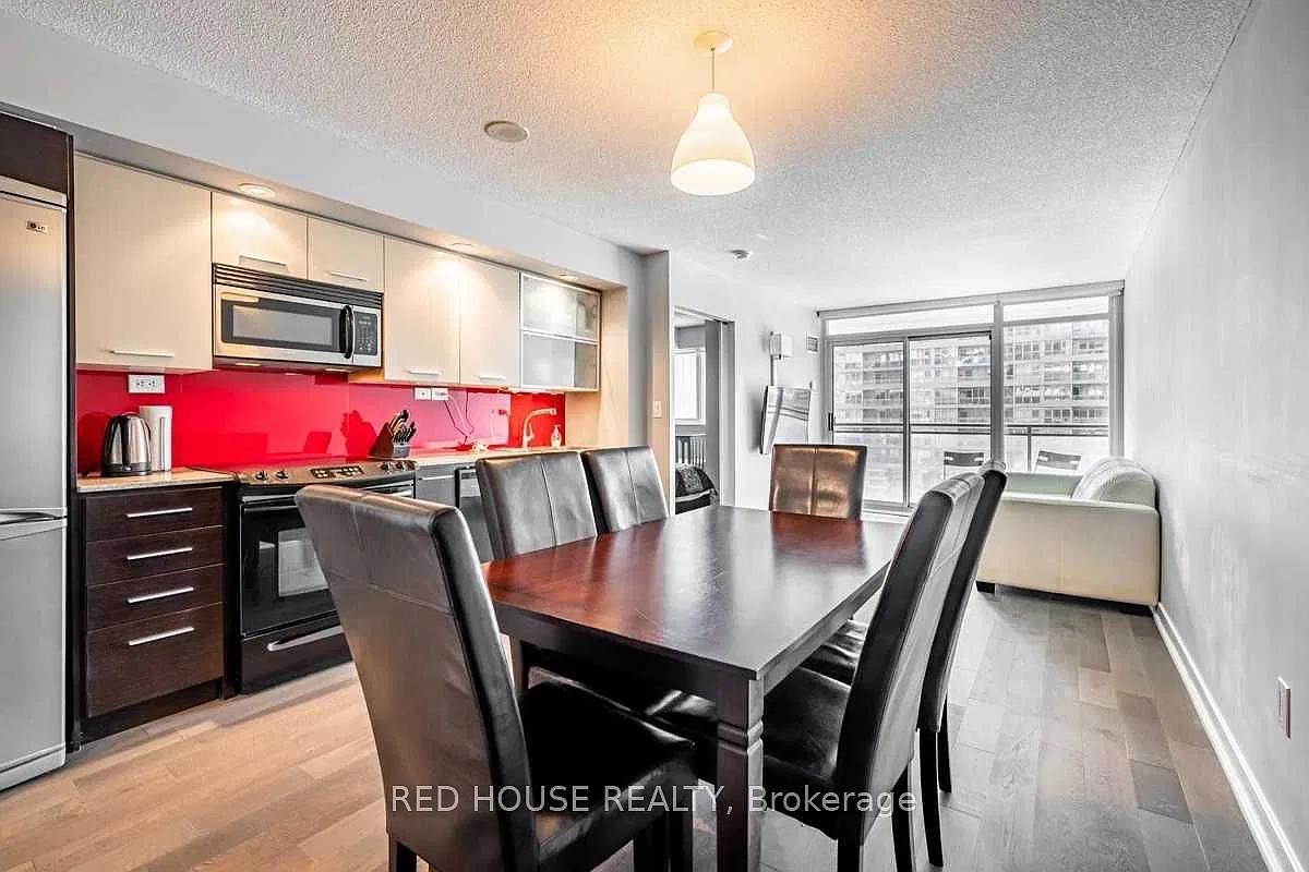 2 bed, $2,950 — Photo 2