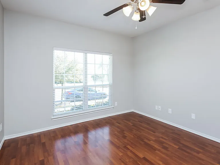 10965 Colonial Heights Ln — Photo 11