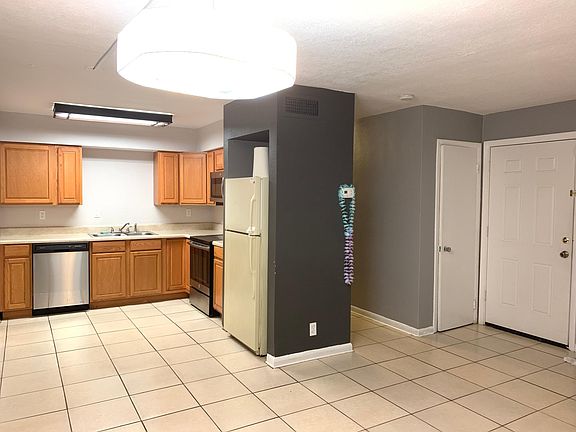 4th image of 218 Cannon Way