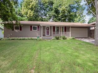 2114 Tawhee Dr, Madison, WI 53711