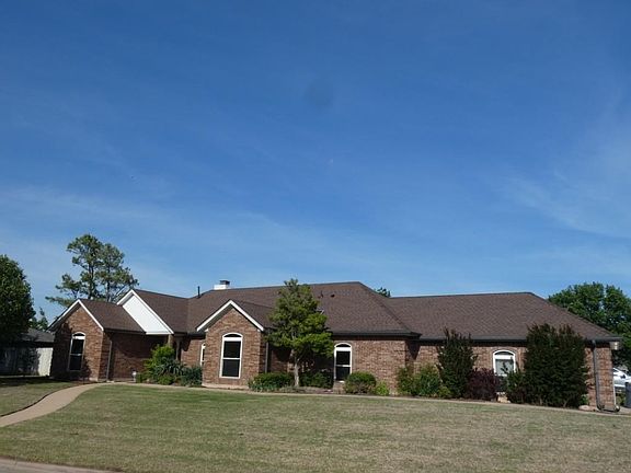 2nd image of 2303 NW Crosby Park Blvd