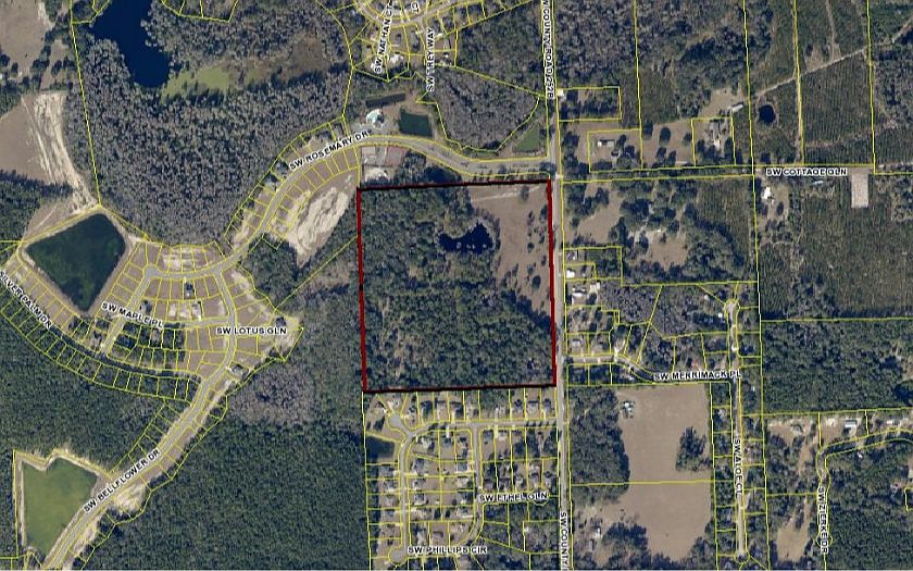 2nd image of 818 SW County Road 252b