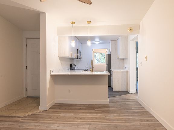 5th image of 12633 100th Ln NE #238